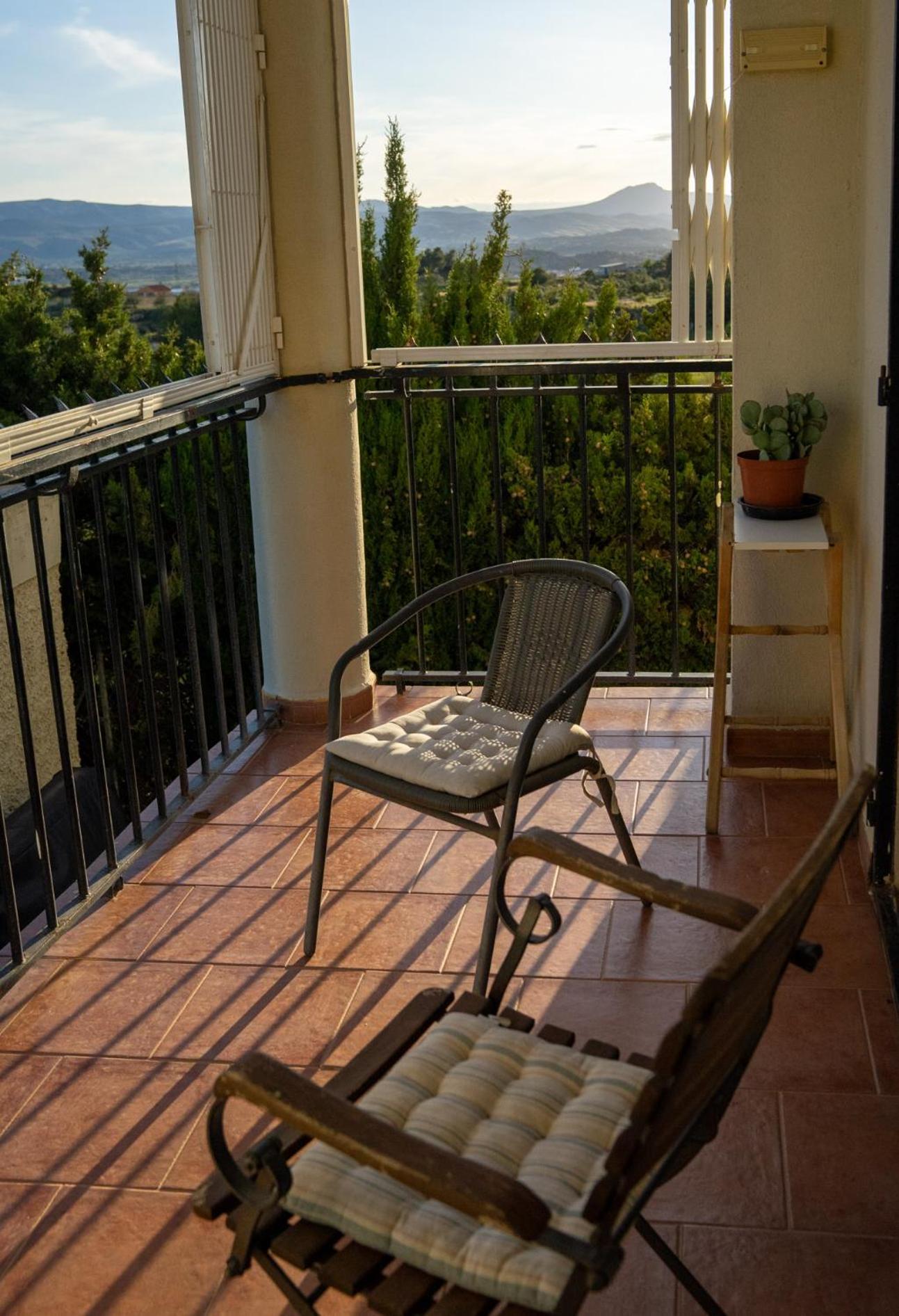 Beautiful With Huge Private Pool And Vineyard View Valenza