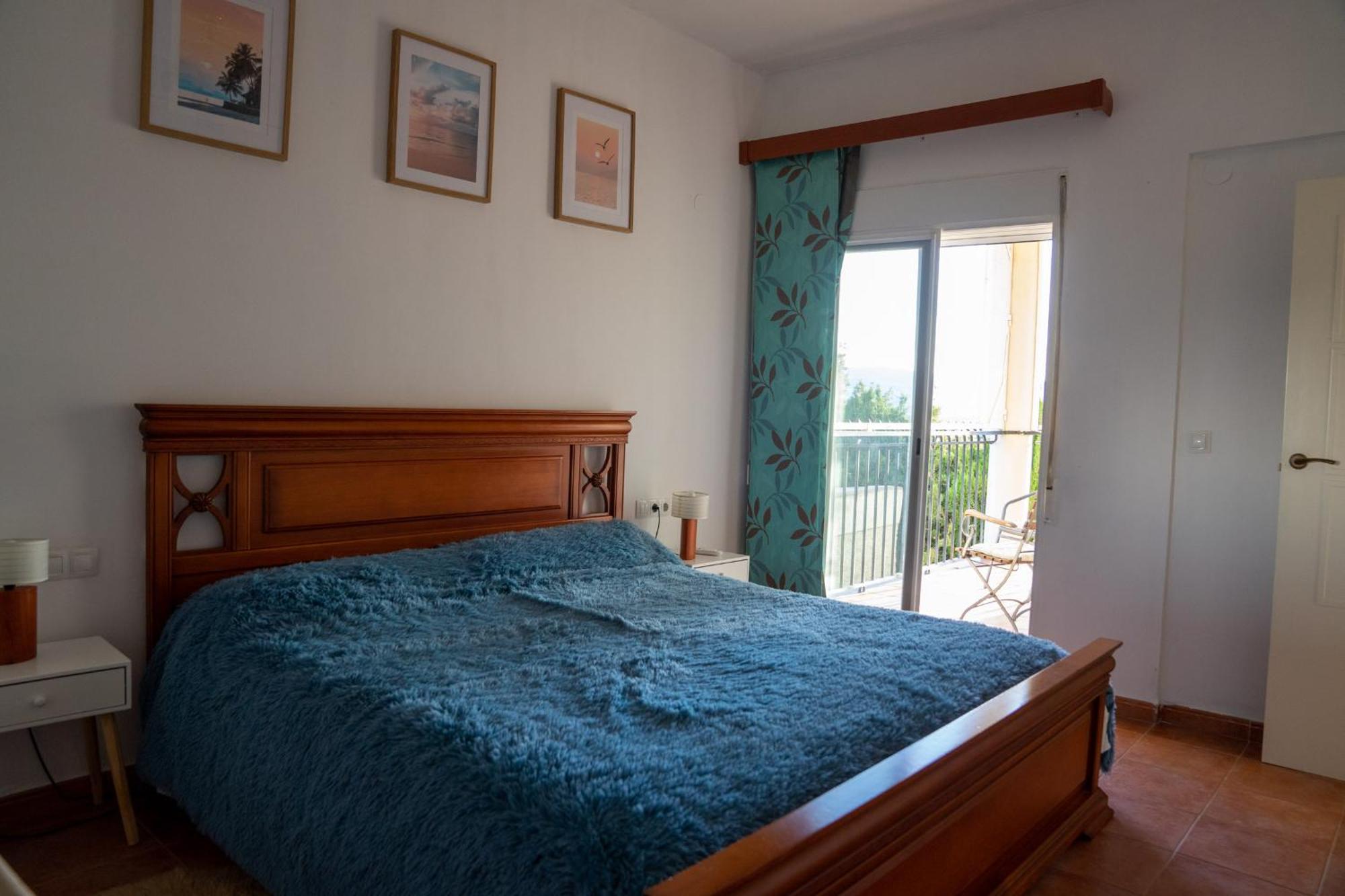 Beautiful With Huge Private Pool And Vineyard View Valenza