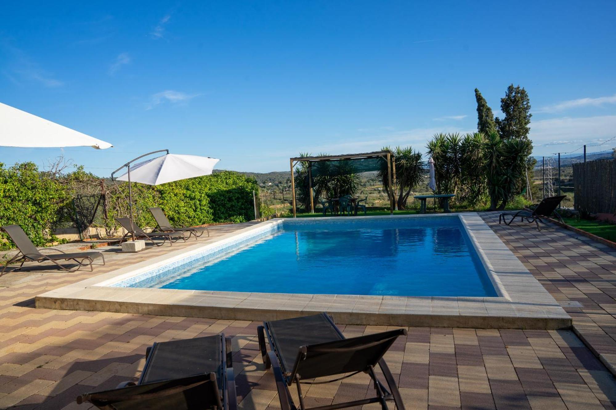 Beautiful With Huge Private Pool And Vineyard View *